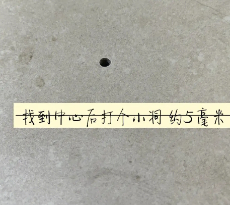 团风瓷砖空鼓维修公司专业解答在瓷砖铺贴过程中，如果砂料搅拌不均匀，将会带来以下问题